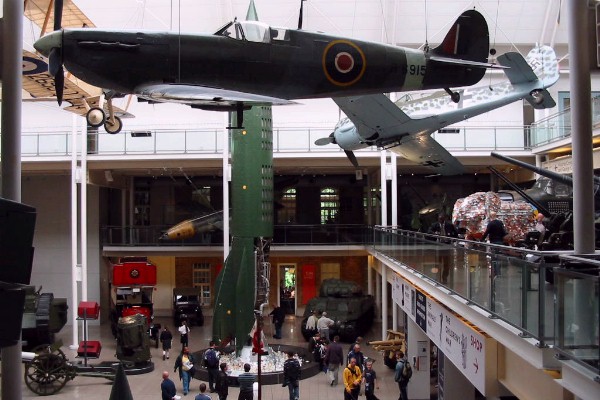 I hope those ropes are checked regularly