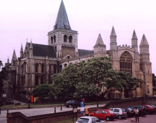 Midgey and Jet stare in puzzlement at the map "Where's this bloody big church that's supposed to be round here?"
